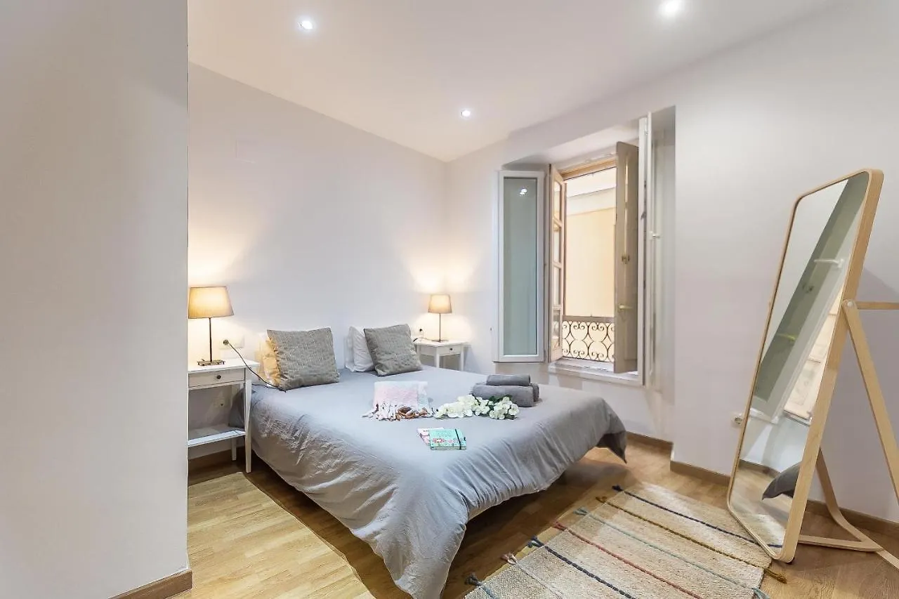Central Malaga Apartment At Mitjana Plaza