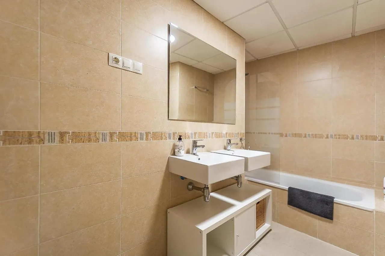 Central Malaga Apartment At Mitjana Plaza